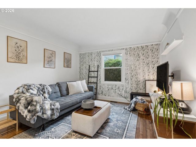 2015 E 29TH St, Vancouver, WA 98663
