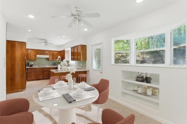 2401 Homedale CIR, Austin, TX 78704