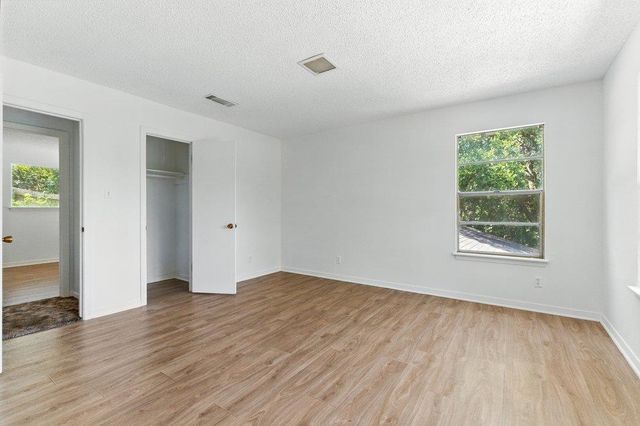 2401 Homedale CIR, Austin, TX 78704