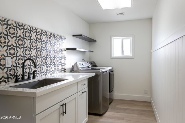 3451 E THUNDERBIRD Road, Phoenix, AZ 85032