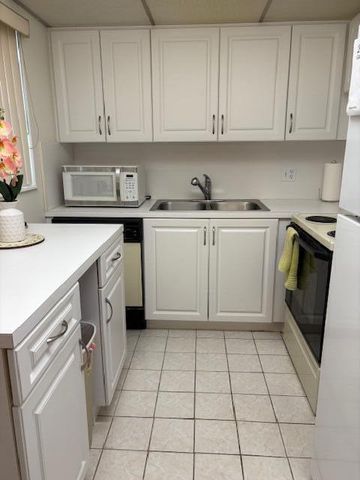 52 Islewood C, Deerfield Beach, FL 33442