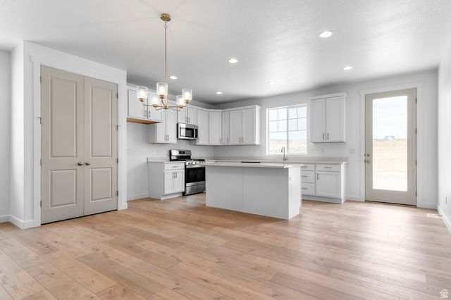 1867 E MOHO MTN, Eagle Mountain, UT 84005