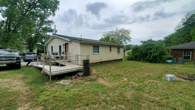 504 Demoss St, Gallatin, TN 37066