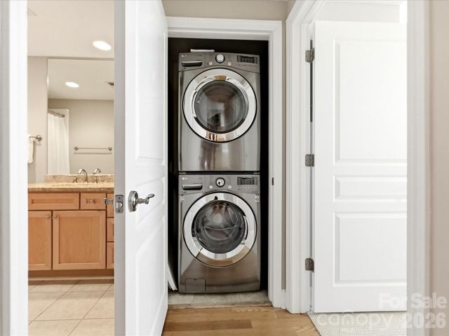 1315 East Boulevard 813, Charlotte, NC 28203