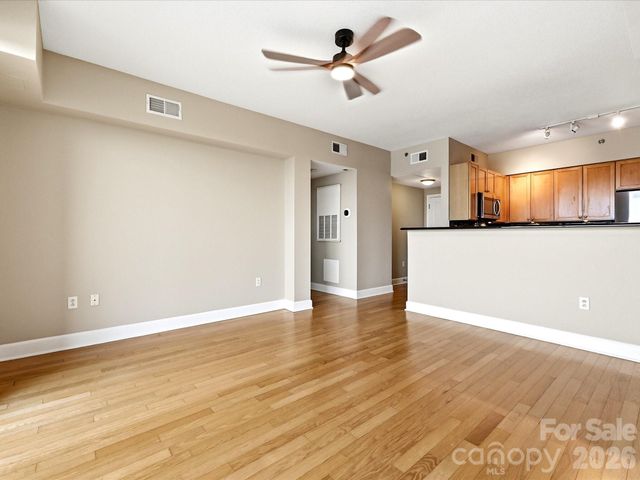 1315 East Boulevard 813, Charlotte, NC 28203