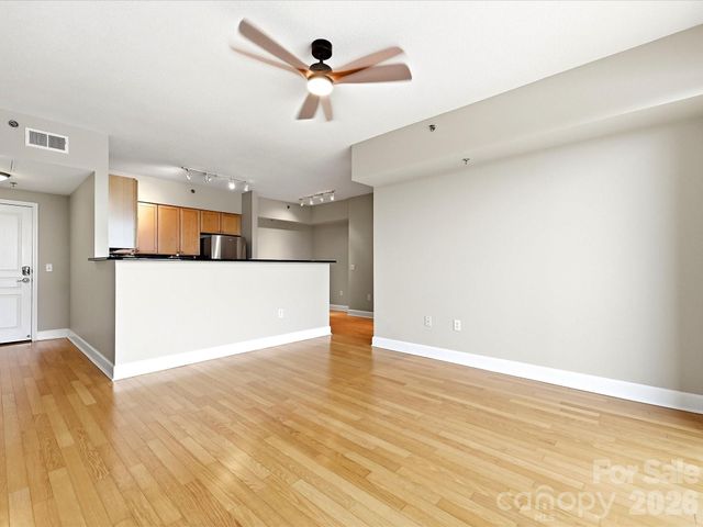 1315 East Boulevard 813, Charlotte, NC 28203