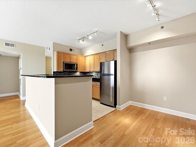 1315 East Boulevard 813, Charlotte, NC 28203