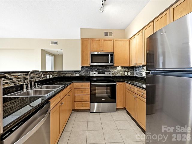 1315 East Boulevard 813, Charlotte, NC 28203