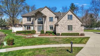 49931 Shelby Creek Drive, Shelby Charter Township, MI 48317