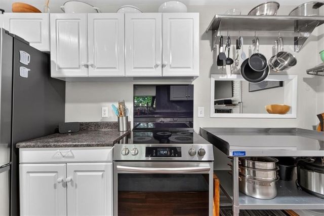 2800 W 91st Street, Leawood, KS 66206