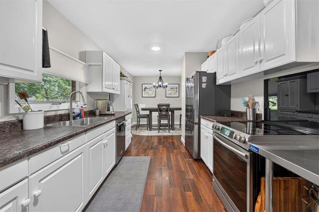 2800 W 91st Street, Leawood, KS 66206