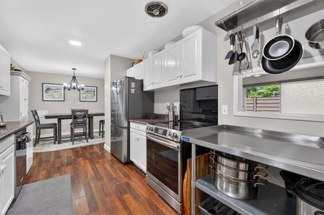 2800 W 91st Street, Leawood, KS 66206