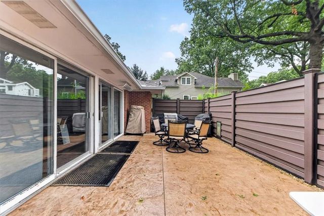 2800 W 91st Street, Leawood, KS 66206