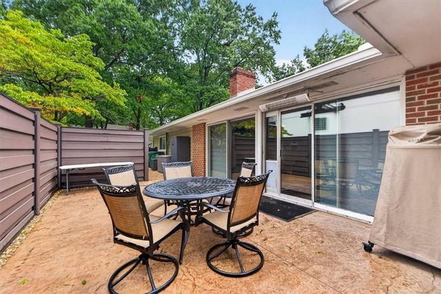 2800 W 91st Street, Leawood, KS 66206