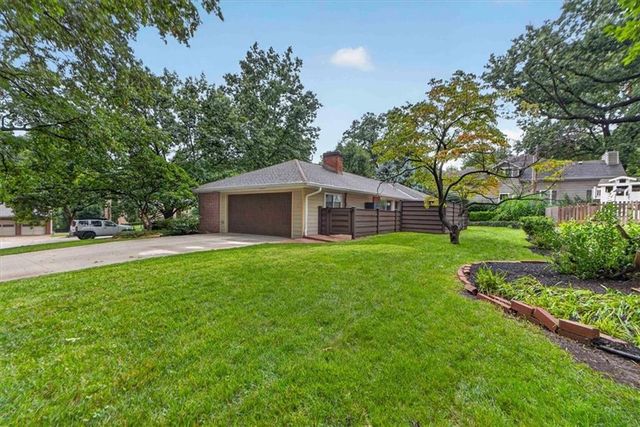 2800 W 91st Street, Leawood, KS 66206