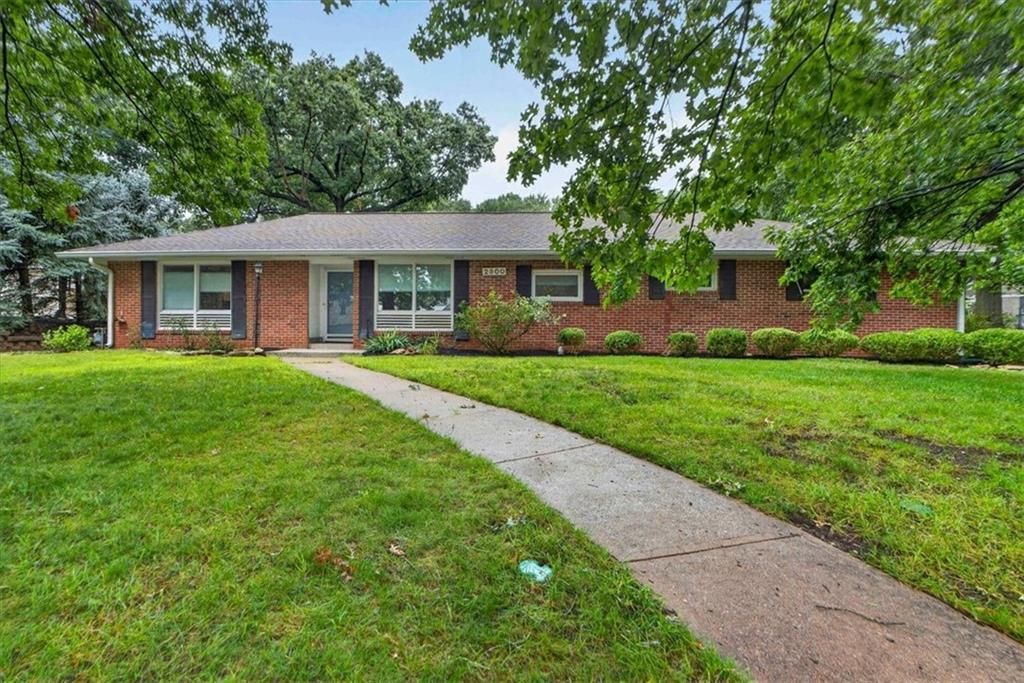 2800 W 91st Street, Leawood, KS 66206