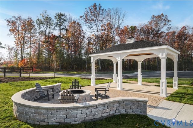 10601 Pink Lilly Ln, Chester, VA 23831