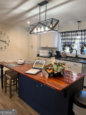 3070 Central Avenue, Waycross, GA 31503