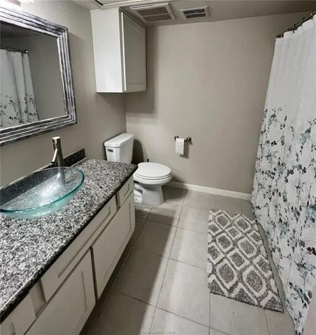 129 April Point Drive, Conroe, TX 77356
