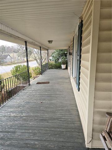 324 Salem Street, Lexington, NC 27292