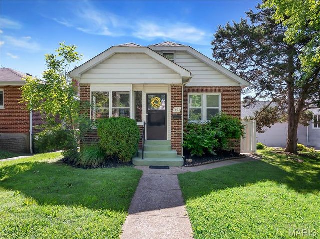 1464 Sproule Avenue, St Louis, MO 63139