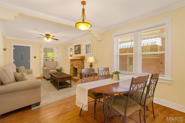 1464 Sproule Avenue, St Louis, MO 63139