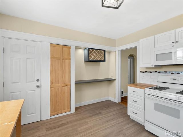 1464 Sproule Avenue, St Louis, MO 63139