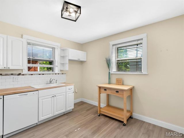 1464 Sproule Avenue, St Louis, MO 63139