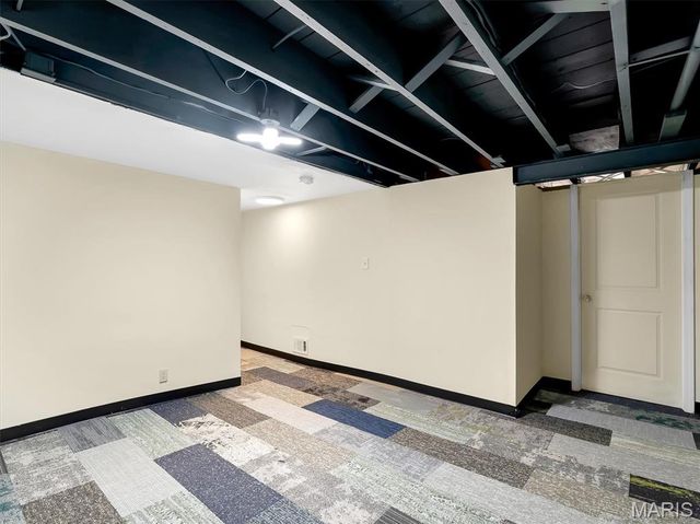 1464 Sproule Avenue, St Louis, MO 63139