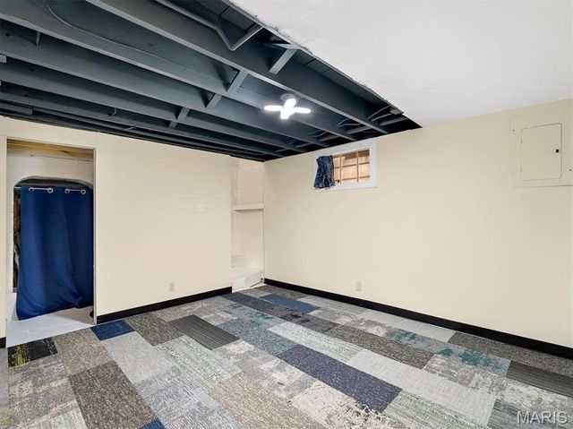1464 Sproule Avenue, St Louis, MO 63139