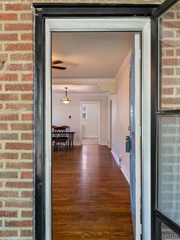 1464 Sproule Avenue, St Louis, MO 63139