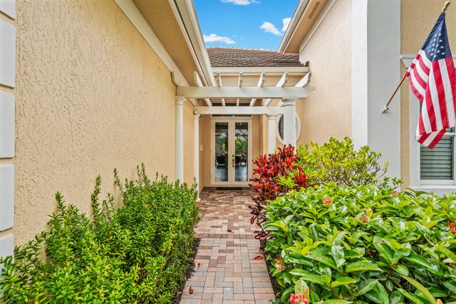 1209 River Wind Circle, Vero Beach, FL 32967