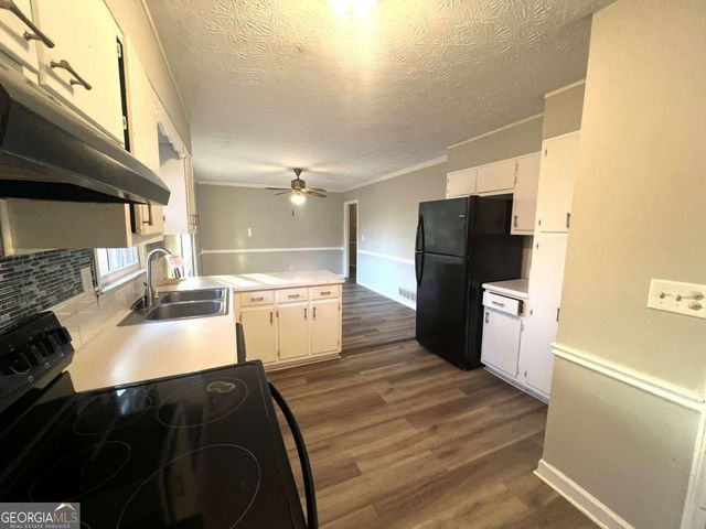 86 Earle Court, Lawrenceville, GA 30044