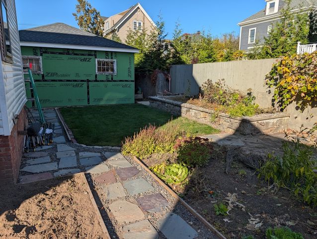 43 Summit Ave 1, Salem, MA 01970