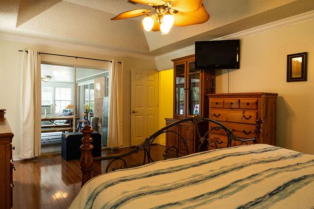 6910 Calle De Caballero, Navarre, FL 32566