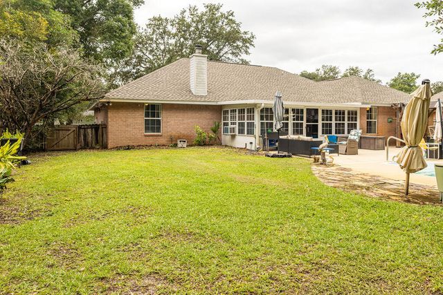 6910 Calle De Caballero, Navarre, FL 32566