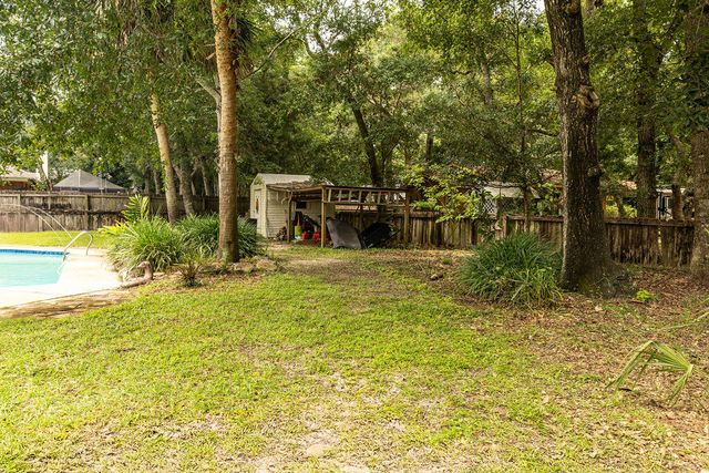 6910 Calle De Caballero, Navarre, FL 32566