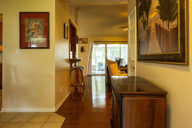 6910 Calle De Caballero, Navarre, FL 32566