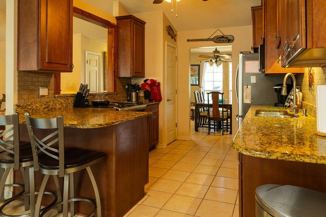 6910 Calle De Caballero, Navarre, FL 32566