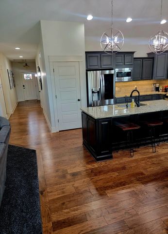 215 Abigail Lane, Waukee, IA 50263