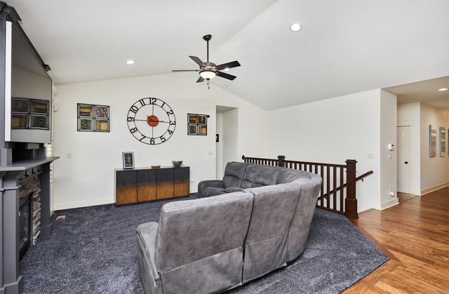 215 Abigail Lane, Waukee, IA 50263