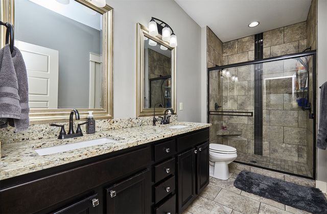 215 Abigail Lane, Waukee, IA 50263