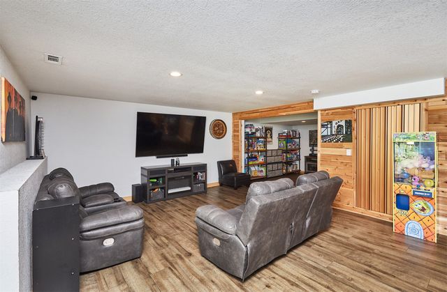 215 Abigail Lane, Waukee, IA 50263
