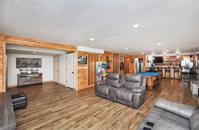 215 Abigail Lane, Waukee, IA 50263