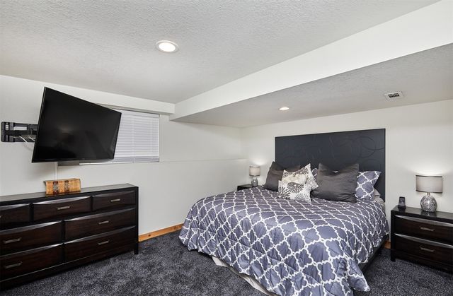 215 Abigail Lane, Waukee, IA 50263