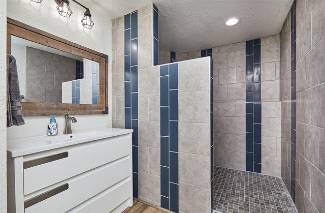 215 Abigail Lane, Waukee, IA 50263