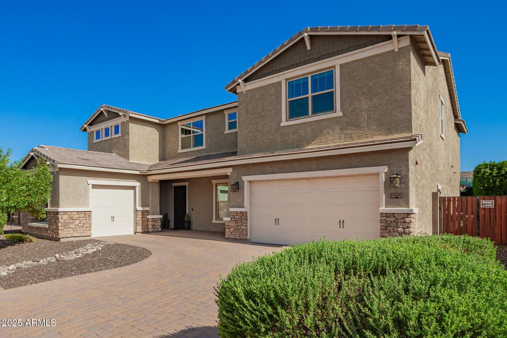 Image 1 of property listing at 10143 W EL CORTEZ Place, Peoria, AZ 85383