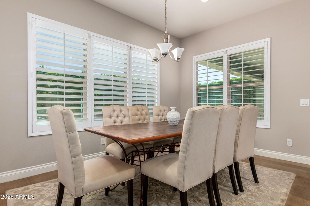 Image 12 of property listing at 10143 W EL CORTEZ Place, Peoria, AZ 85383