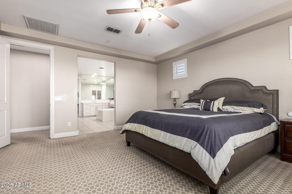 Image 19 of property listing at 10143 W EL CORTEZ Place, Peoria, AZ 85383