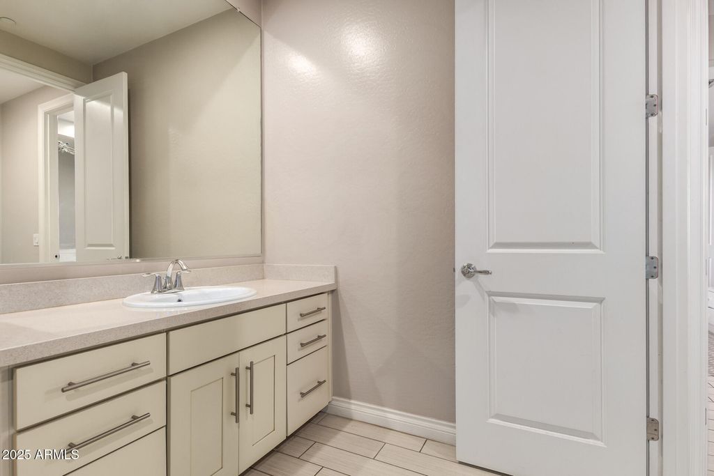 Image 40 of property listing at 10143 W EL CORTEZ Place, Peoria, AZ 85383